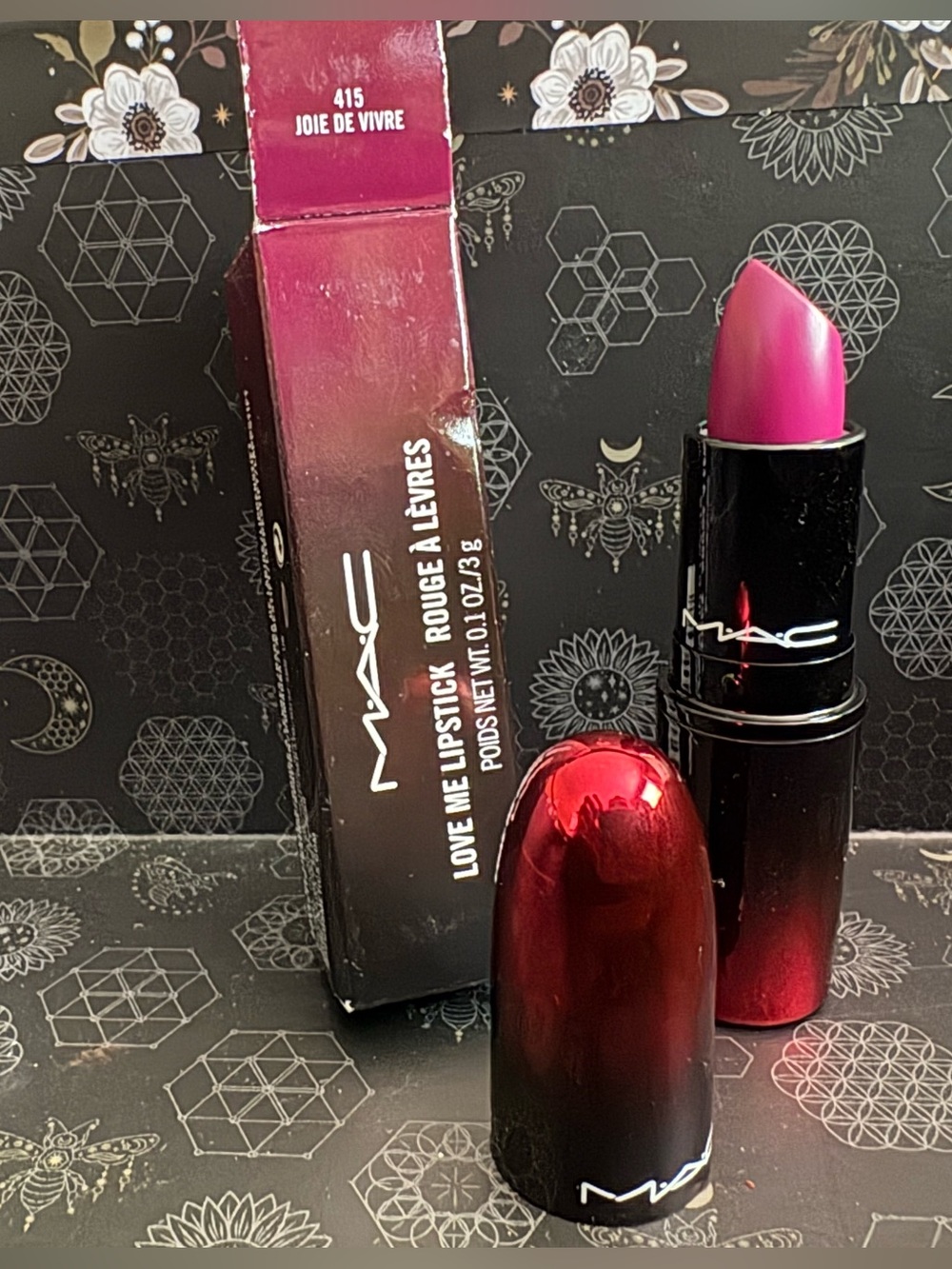 MAC Cosmetics Love Me Lipstick 415 Joie De Vivre - Vivid Magenta Pink